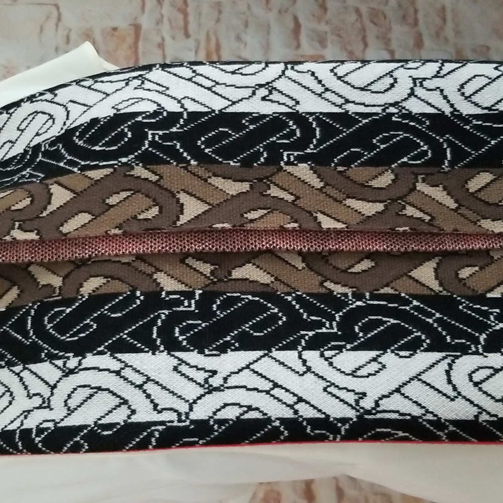 New Burberry Unisex Monogram Stripe Cashmere Scarf - Picture 3 of 14